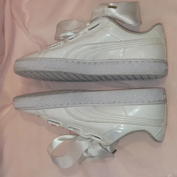 PUMA Basket Heart Patent White Woman's Sneakers Satin Ribbon Laces‎ Size 7.5 US - Picture 10 of 16